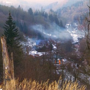 abendlicher Nebel zieht gespenstisch durch die Täler. Wanderung zur Lutherb