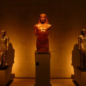 Kulturschatz aus dem ägyptischen Museum zu München. Antinoos Figurengruppe
