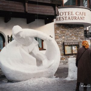 Schnee/Eisskulptur