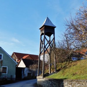 Glockenturm in Felbring