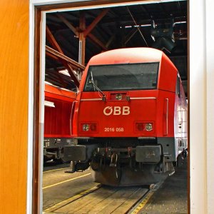 Bahnof Innsbruck