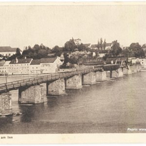 Schärding mit Innbrücke