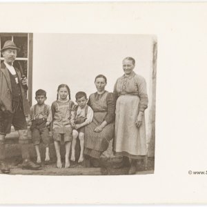 Porträt einer Bauernfamilie