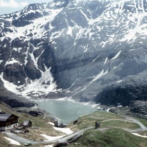 Blick über den Bretterboden am Großglockner