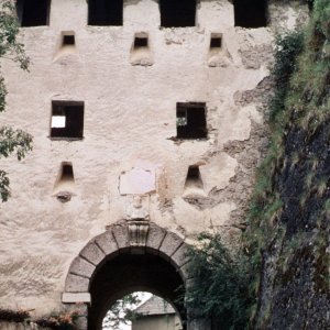 Waffentor 1576 auf der Burg Hochosterwitz
