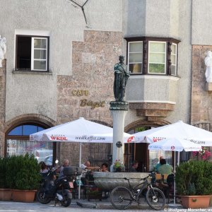 Hall in Tirol, Sigmundsbrunnen am Unteren Stadtplatz