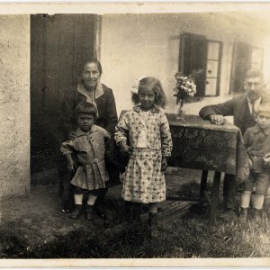 Porträt Bauernfamilie Sacherl