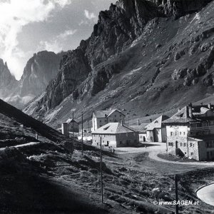 Südtiroler Bergwelt - Pordoipass