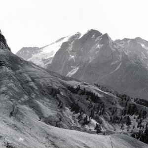 Südtiroler Bergwelt - Blick zur Marmolada