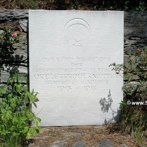 Gedenkstein Ortlerfriedhof