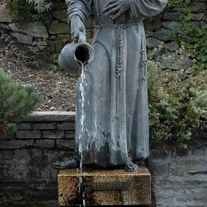 Bruder Konrad Brunnen, Gries am Brenner