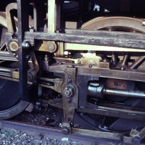 Dampflokomotive Umsteuerung und Pleuel