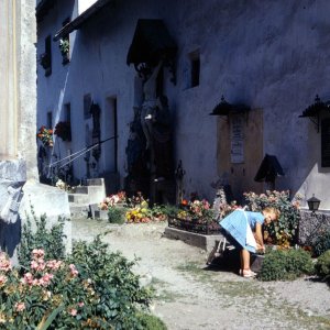 Thaur, 1960er-Jahre, Am Friedhof