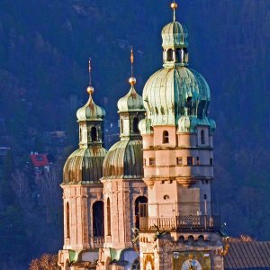Innsbruck Stadtturm und Dom St. Jakob