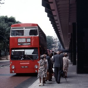 Bus London Battersea