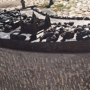 Bronzetastmodell der Stadt Aschaffenburg