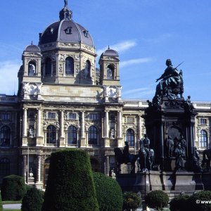 Wien, Kunsthistorisches Museum mit Maria-Theresien-Denkmal