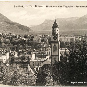 Südtirol, Kurort Meran: Blick von der Tappeiner Promenade gegen die Mendel