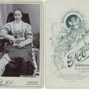 Oberösterreicherin in Tracht
