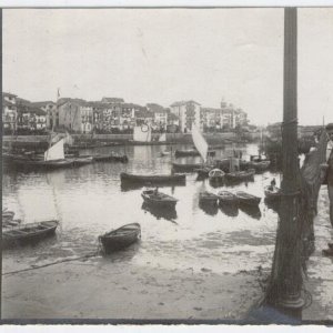 Lequeitio um 1910 Hafenszene