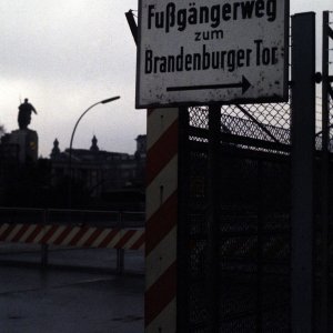 Berliner Mauer - Fußweg zum Brandenburger Tor