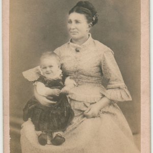 CdV Porträt Mutter mit Kind, 1860er Jahre bis 1874