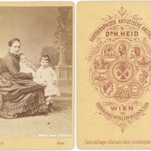 CdV Porträt Mutter mit Kinder, Atelier Dr. H. Heid