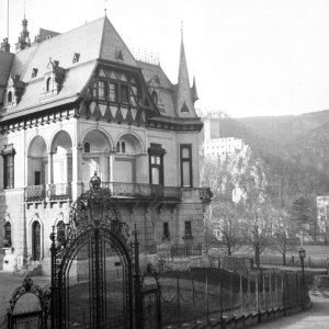 Baden bei Wien, Villa Eugen und Burgruine Rauhenstein 1930