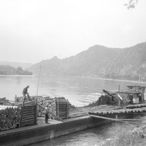Transportschiff Holz Wachau um 1930