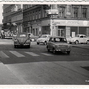 Strassenkreuzung in Wien, 1950er?