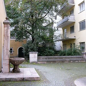 Ibk Der innenhof der Riesengasse Heutzutage