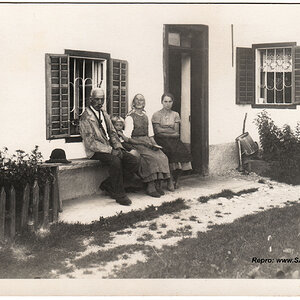 Bauernfamilie, Großeltern und Enkel