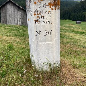 Postmeilenstein in Nauders -Fuhrmannsloch