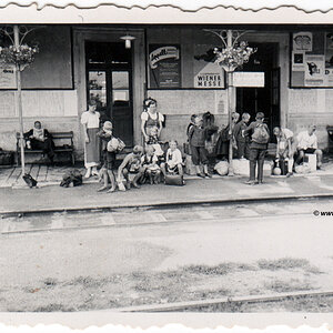 Schulausflug Bahnhof Graz 1937