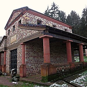 Merkurtempel mit Umgang