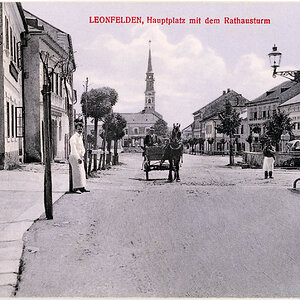 Leonfelden Hauptplatz mit dem Rathausturm um 1913