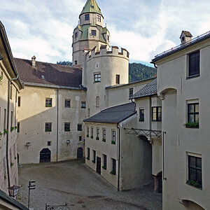 Hall in Tirol, Burg Hasegg, Münzturm