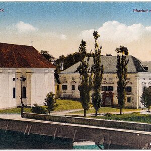 Vöcklabruck, Pfarrhof mit Dörflkirche