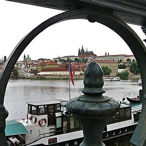 13 Kleinseite und Hradschin von der Mánesuv-Brücke