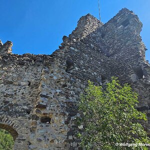 Untermontani Ansicht Bergfried