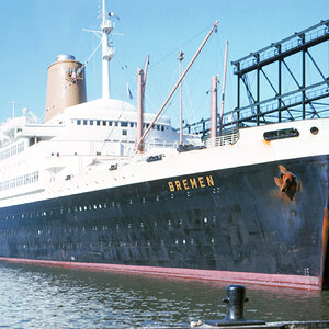 Das Schiff "Bremen" im Hafen von New York 1964