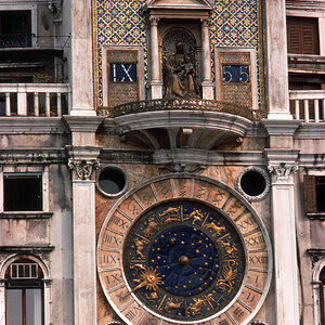 Venedig Uhrturm Fassade