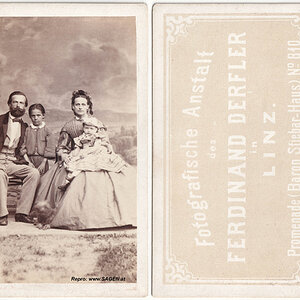 Familienbild bei Ferdinand Derfler in Linz im Jahr 1864