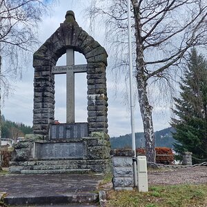 Kriegerdenkmal in Helfenberg