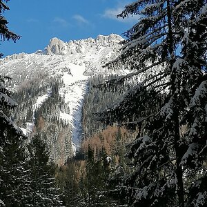 Leobner Mauer im Schnee (1.870 m)