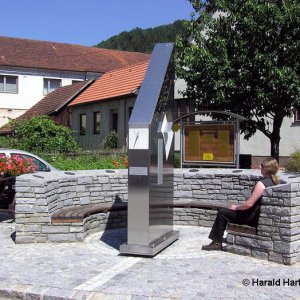 Sonnenuhr Schrannenplatz Weiten