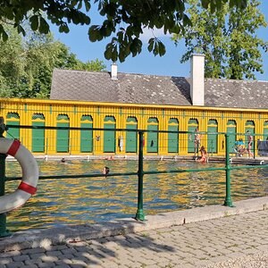 Damenbecken in Bad Fischau