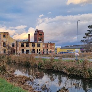 Blech- und Bleiwarenfabrik am Wiener Neustädter Kanal