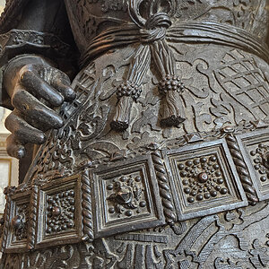Innsbruck Hofkirche, Schwarze Mander, König Albrecht II. - Detailansicht