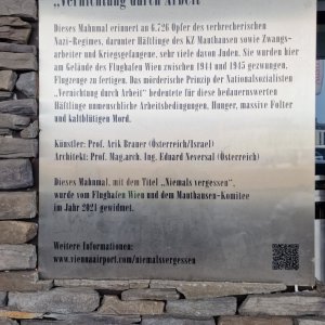Medium 'Denkmal am Flughafen Wien' in der Kategorie 'Denkmäler und Gedenkorte'